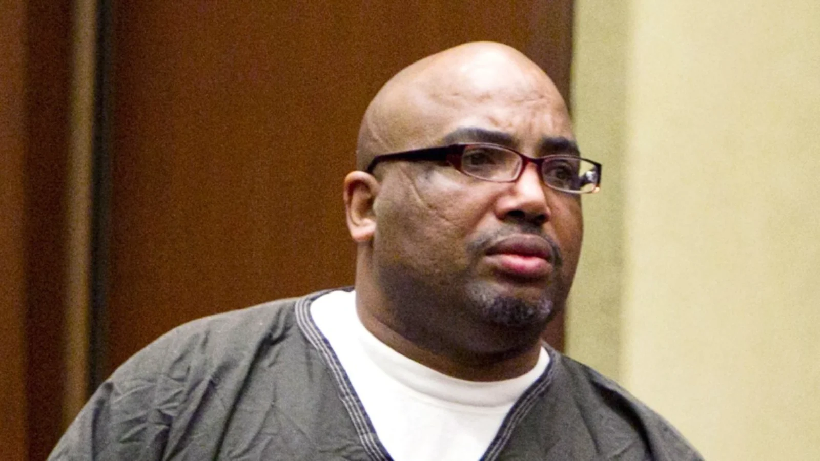 Chester Turner in jail clothing in a Los Angeles courtroom